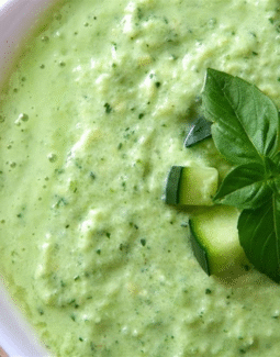 Taze zeleni umak: Brzi recept za osvježavajući umak