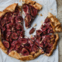 Gurmaska pizza sa smokvama: Ljetni hit na stolu