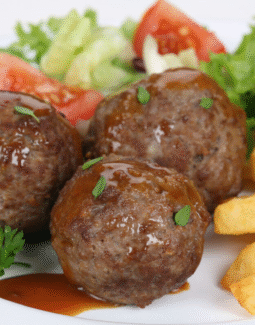 Praktične Punjene Loptice: Brzi i Ukusni Recept